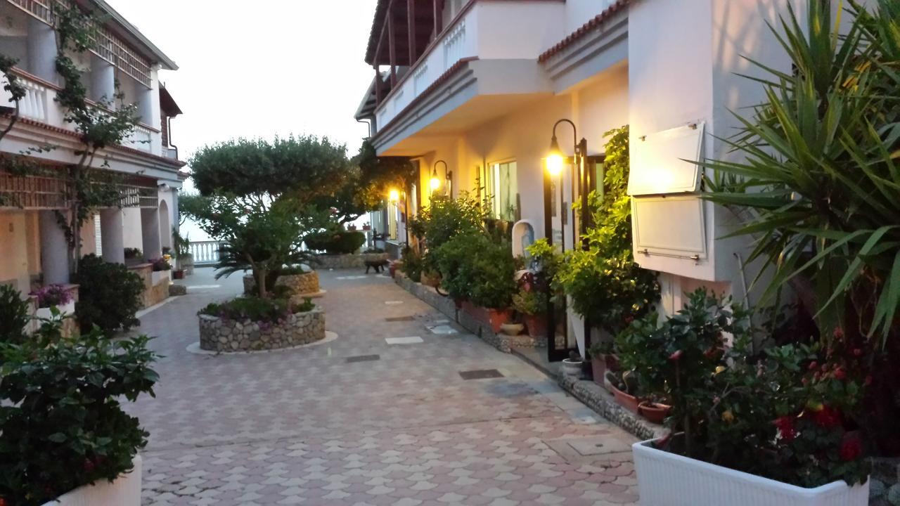 Villaggio Albergo Da Ciccio Sul Mare Capo Vaticano Exteriör bild