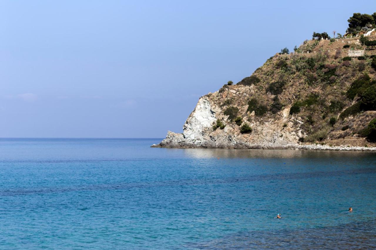 Villaggio Albergo Da Ciccio Sul Mare Capo Vaticano Exteriör bild
